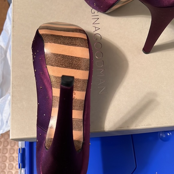 Georgina Goodman high heeled open toe satin plum sandal with gold rhinestones - Picture 7 of 8